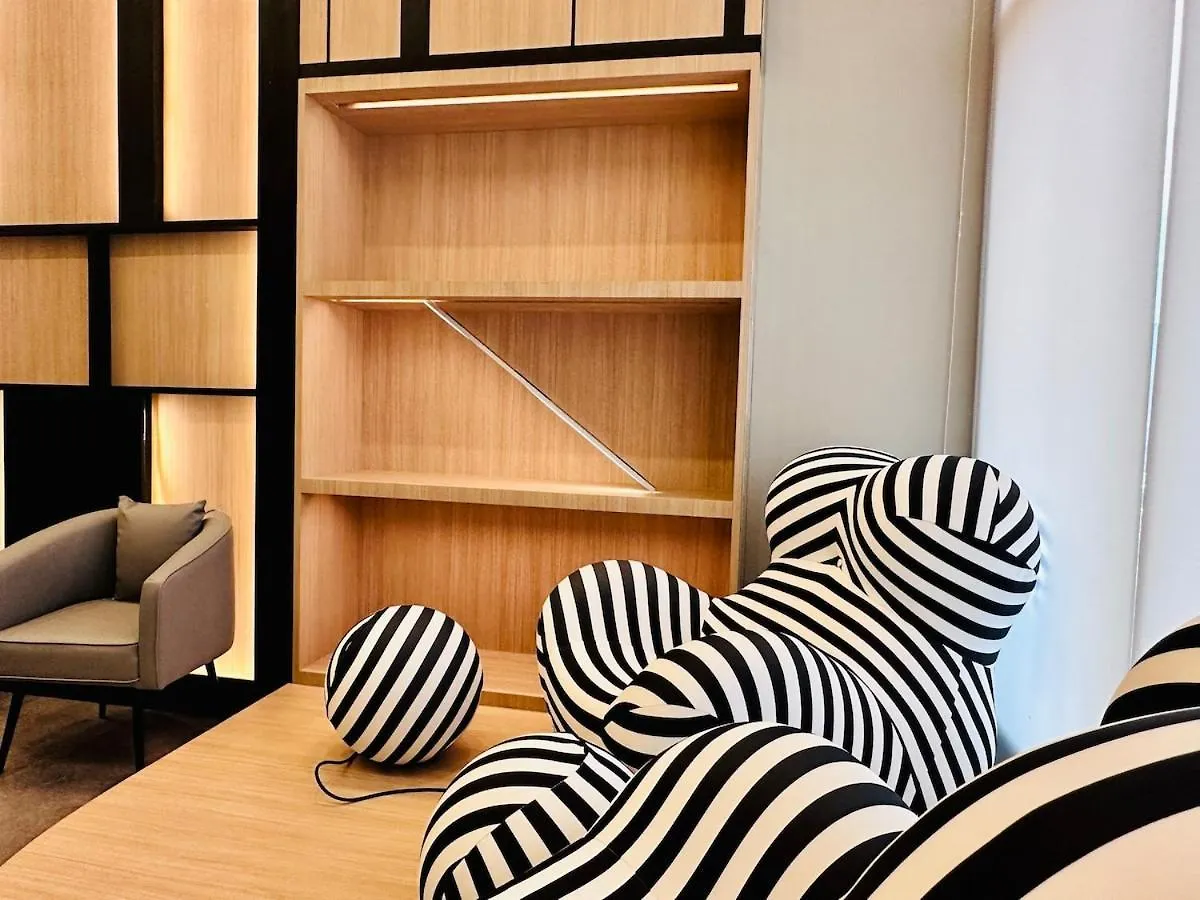 Cozy Luxury Suites Urban In Penang City View 10Pax George Town Apartment