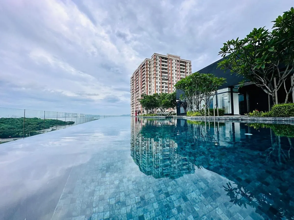 Cozy Luxury Suites Urban In Penang City View 10Pax George Town Apartment